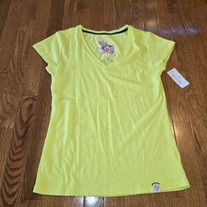 Vera Bradley soft yellow vneck
